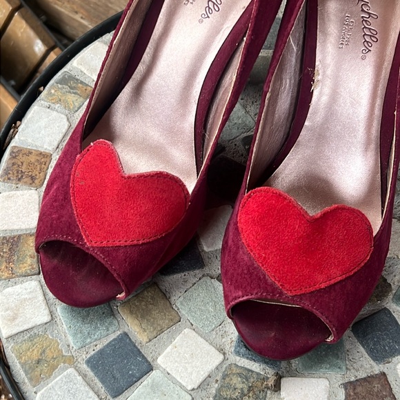 Last chance * SEYCHELLES vintage  suede heart open toe heels - Picture 5 of 8
